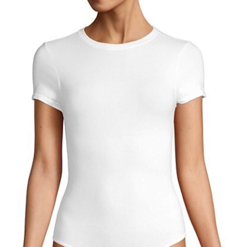 Yummie short sleeve shaping thong back bodysuit size M/L